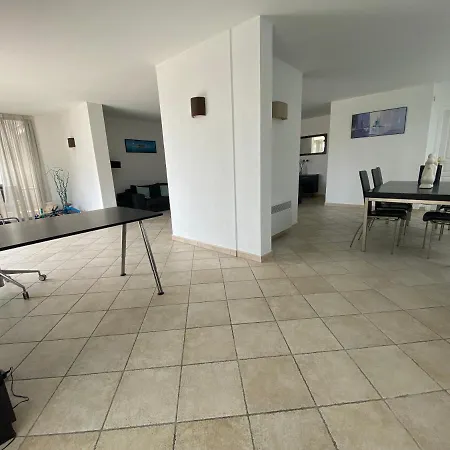 Apartment Appartement Spacieux Le Village, Royal Golf Mougins *