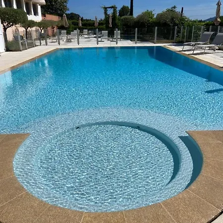 Apartment Appartement Spacieux Le Village, Royal Golf Mougins